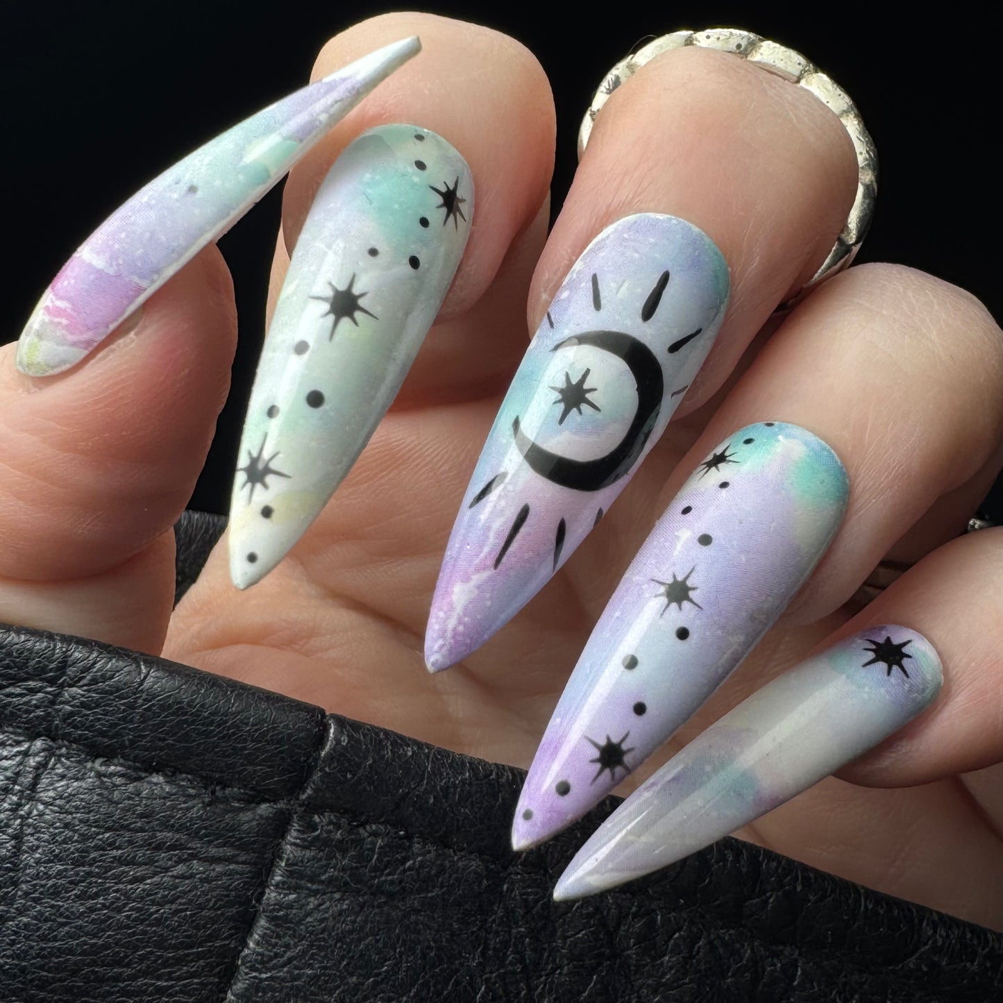 Lunar (Dusk)